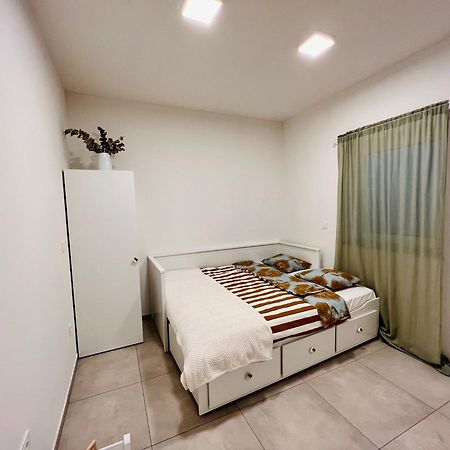 Ferienwohnung Sunny App Laibach Exterior foto